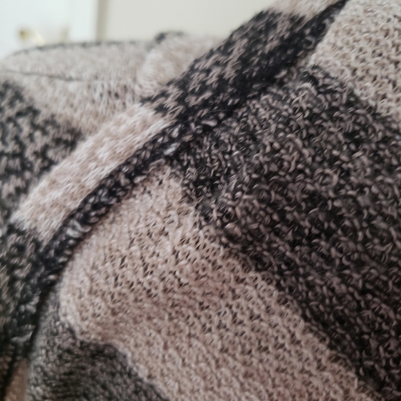 T/O Sweaters Medium Cardigan tan & black - Picture 6 of 7